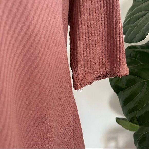 Free People Dusty Pink V Neck XS - Picture 6 of 9